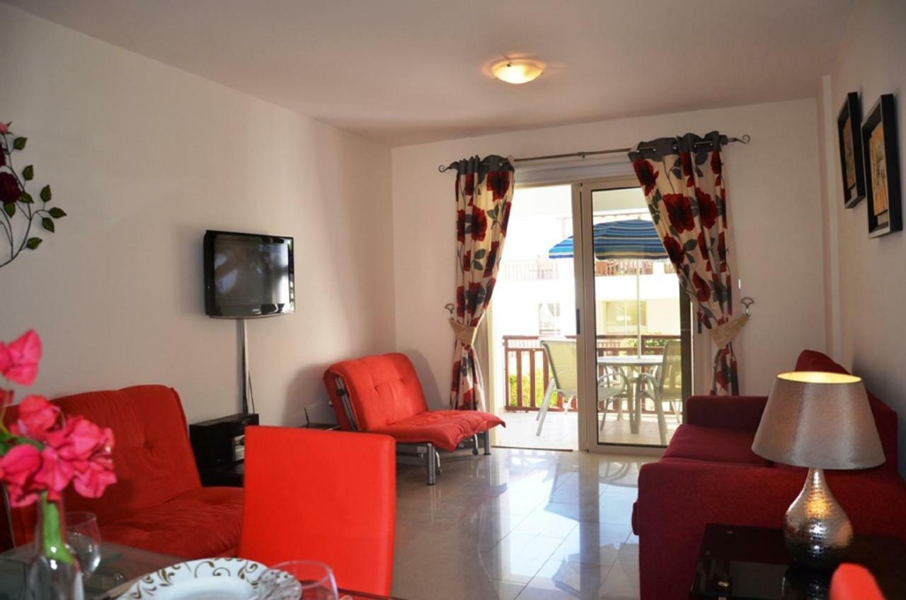 Ground Floor One Bedroom Apartment B2, 3 Pools, Free Wifi Pegeia Eksteriør billede